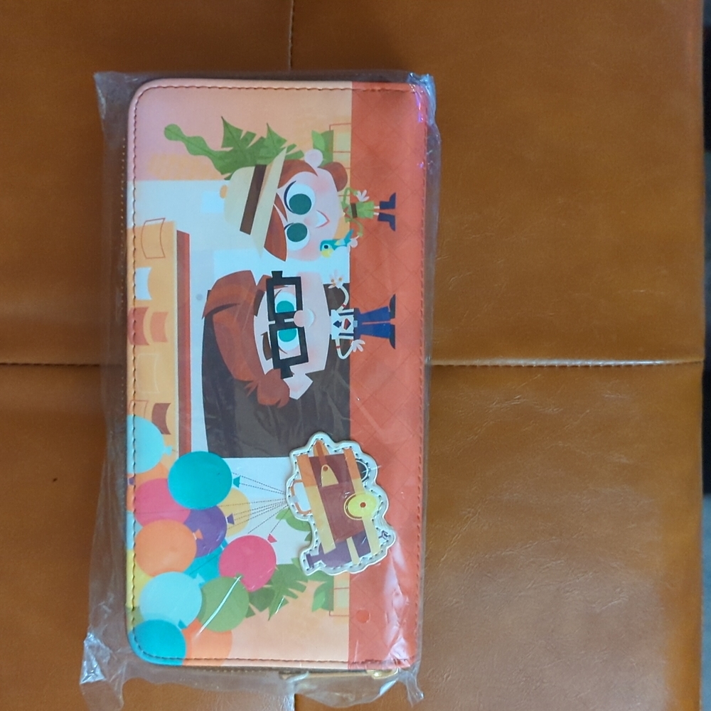 Loungefly Pixar up large wallet